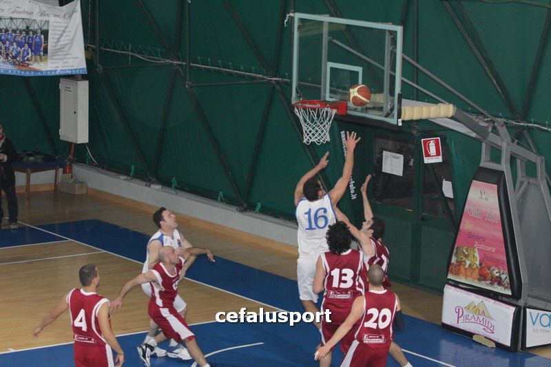 120304 sport 403_tn.jpg